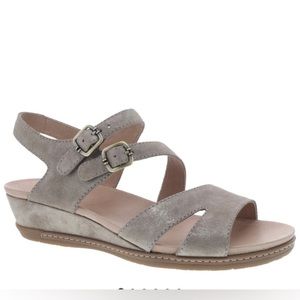 Gently worn Dansko Angela sandals, size 37